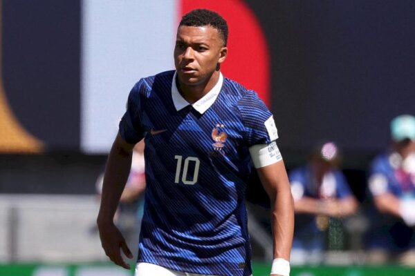 Inquiétude pour Kylian Mbappé après un pépin physique en équipe de France