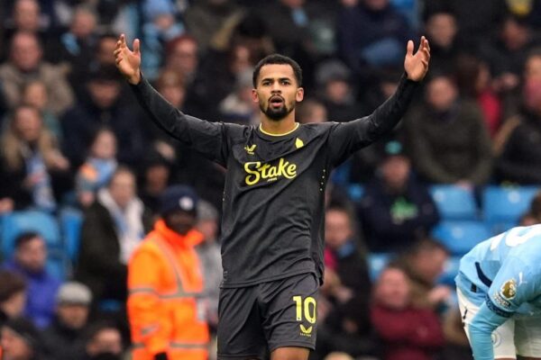 Iliman Ndiaye : Vers un transfert à Manchester City ?