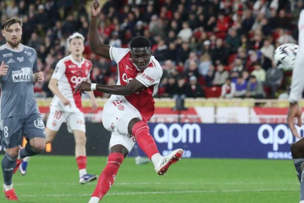 Lamine Camara : Le talent exceptionnel qui attire la Premier League