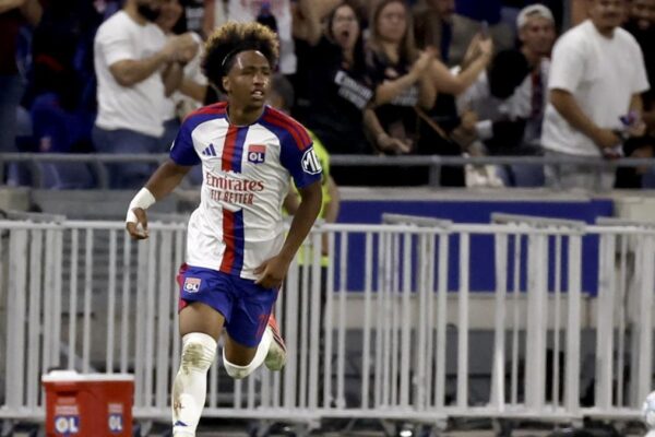 Malick Fofana proposé à Arsenal : un transfert en discussion
