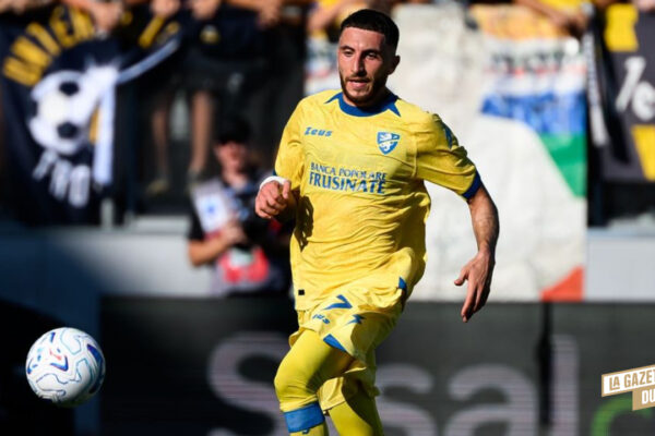 Frosinone : Farès Ghedjemis reste, le président explique la situation