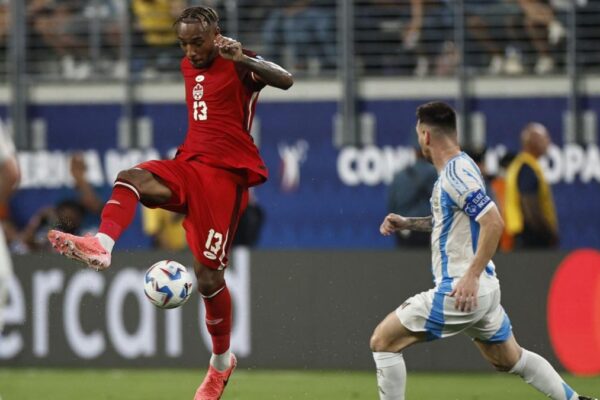 Derek Cornelius blessé : l&rsquo;Olympique de Marseille en alerte