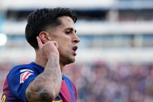 Barça : João Cancelo brille avec un tir décisif face à Santander