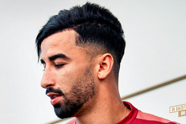 Mohamed Amoura : un attaquant engagé pour l&rsquo;Algérie et Nice
