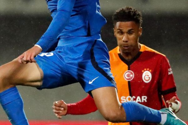 Ismaïl Jakobs annonce sa retraite internationale à 27 ans