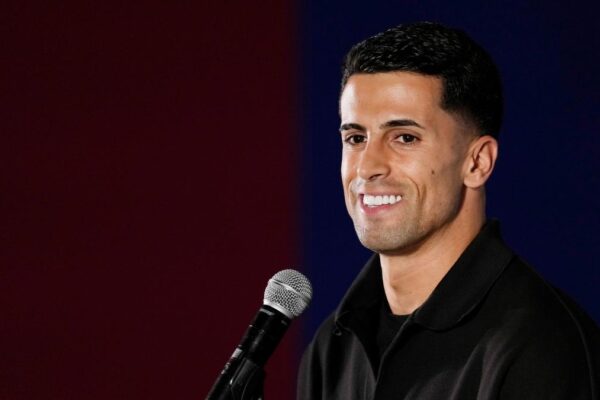 João Cancelo répond aux critiques après les défaites du FC Barcelone