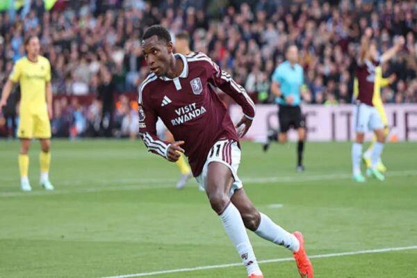 Nicolas Jackson : Un avenir prometteur à Aston Villa selon Sarr
